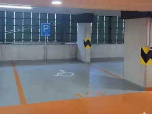 Pronájem garážového stání, Praha - Hlubočepy, Hugo Haase, 16 m2