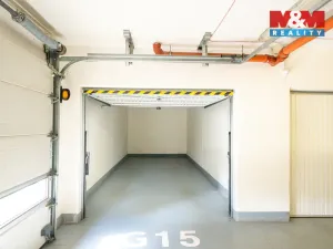 Pronájem garáže, Praha - Letňany, Hlučkova, 21 m2