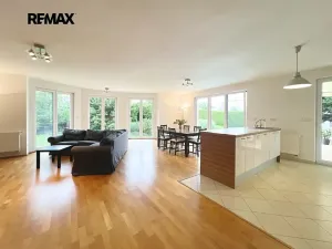 Prodej rodinného domu, Zdiby, U Louže, 275 m2