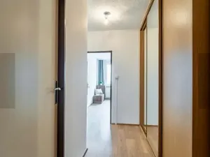 Pronájem bytu 2+kk, Praha - Petrovice, Jakobiho, 43 m2