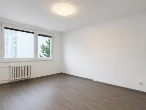 Prodej bytu 1+kk, Praha - Háje, Matúškova, 31 m2
