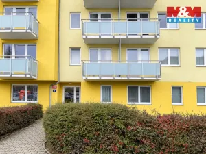 Pronájem bytu 1+kk, Praha - Horní Měcholupy, Boloňská, 33 m2