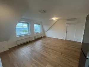 Pronájem bytu 4+kk, Praha - Kobylisy, Klíčanská, 93 m2