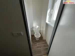 Pronájem bytu 2+1, Karlovy Vary, Závodu míru, 71 m2