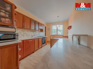 Prodej bytu 4+1, Střelná, 82 m2