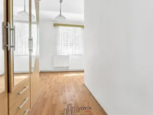 Prodej bytu 2+1, Karlovy Vary, Anglická, 48 m2