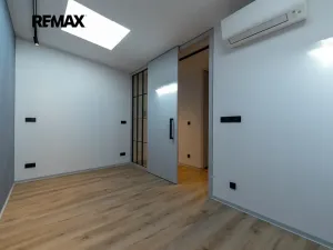 Prodej bytu 4+kk, Praha - Vysočany, Moravcových, 112 m2