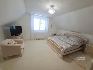 Prodej rodinného domu, Poříčany, U Koupaliště, 200 m2