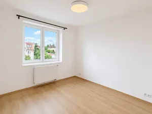 Prodej bytu 2+kk, Vestec, Ve Stromkách, 45 m2