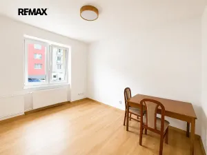 Pronájem bytu 2+1, Praha - Radotín, Sídliště, 50 m2