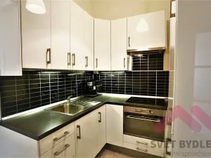 Pronájem bytu 2+kk, Praha - Vinohrady, Radhošťská, 46 m2