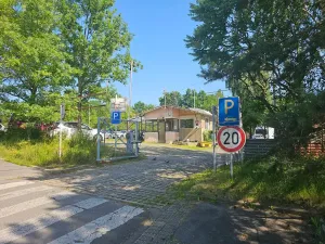 Prodej komerční nemovitosti, Praha - Modřany, Nikoly Vapcarova, 98 m2