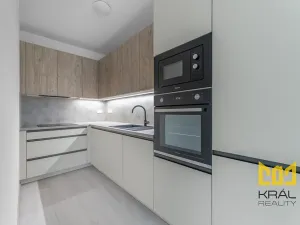 Pronájem bytu 2+kk, Praha - Žižkov, Jana Želivského, 53 m2