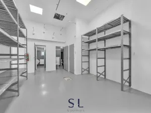 Pronájem obchodního prostoru, Liberec, nám. Sokolovské, 214 m2