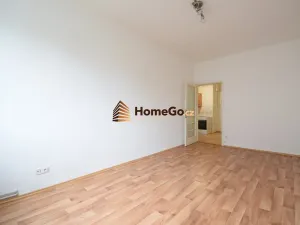 Pronájem bytu 2+1, Praha - Nusle, U gymnázia, 63 m2