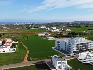 Prodej bytu 2+1, Paralimni, Kypr, 75 m2