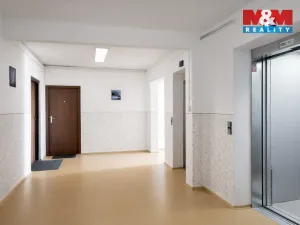 Pronájem bytu 1+kk, Karviná - Hranice, Čsl. armády, 32 m2