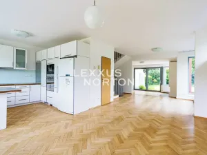 Pronájem rodinného domu, Praha - Nebušice, K vinicím, 230 m2