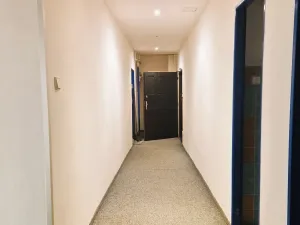 Pronájem kanceláře, Praha - Smíchov, Holečkova, 140 m2