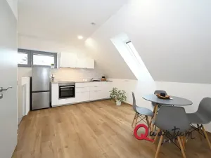 Pronájem rodinného domu, Praha - Holyně, Za Knotkem, 79 m2