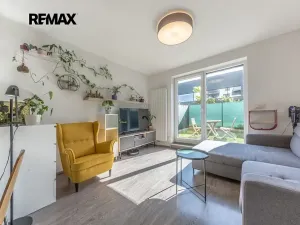 Prodej bytu 1+kk, Praha - Hloubětín, Za černým mostem, 31 m2