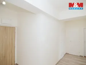 Pronájem bytu 2+1, Ostrava - Poruba, Nezvalovo náměstí, 57 m2