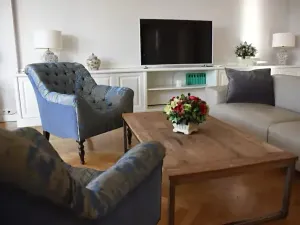 Pronájem bytu 4+1, Praha - Bubeneč, Pětidomí, 170 m2