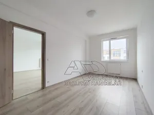 Pronájem bytu 2+kk, České Budějovice, Na Zlaté stoce, 46 m2