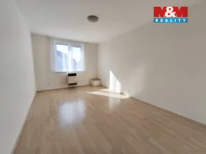 Pronájem bytu 2+kk, Benešov, Rubešova, 48 m2