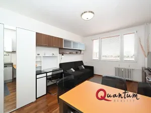 Pronájem bytu 1+kk, Praha - Záběhlice, Jahodová, 25 m2