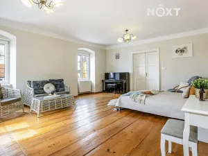 Prodej rodinného domu, Hluboká nad Vltavou, nám. Čsl. armády, 533 m2