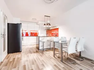 Pronájem bytu 3+kk, Praha - Strašnice, Zvěřinova, 85 m2