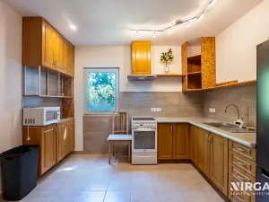 Prodej rodinného domu, Zlonín, Hlavní, 247 m2