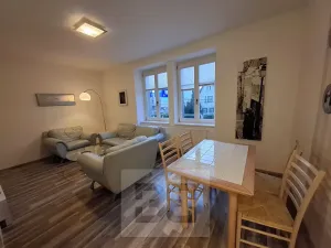 Pronájem bytu 2+kk, Hradec Králové, Střelecká, 65 m2