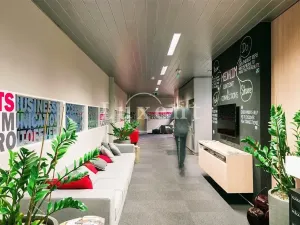 Pronájem kanceláře, Praha - Smíchov, Nádražní, 294 m2