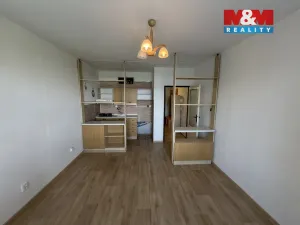 Pronájem bytu 1+kk, Hradec Králové - Třebeš, Hradecká, 35 m2