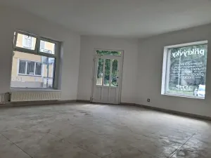 Pronájem obchodního prostoru, Žatec, U Oharky, 98 m2
