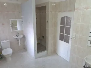 Pronájem obchodního prostoru, Žatec, U Oharky, 98 m2