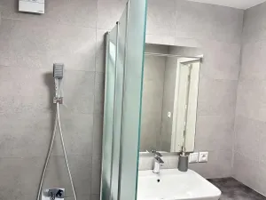 Pronájem bytu 3+1, Praha - Horní Měcholupy, Milánská, 70 m2