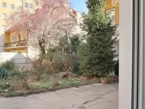 Pronájem bytu 1+kk, Praha - Karlín, Sokolovská, 37 m2