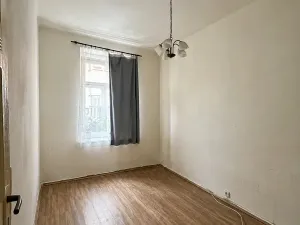 Prodej bytu 3+1, Cheb, Valdštejnova, 85 m2