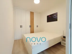 Pronájem bytu 2+kk, Praha - Smíchov, Plzeňská, 37 m2