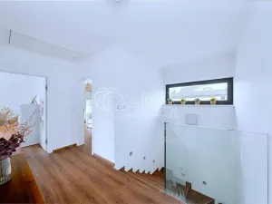 Prodej rodinného domu, Velké Popovice, U Školky, 190 m2