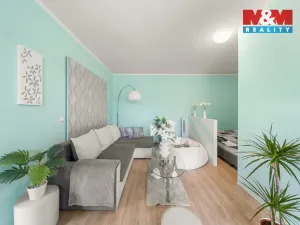 Prodej bytu 2+1, Chlumec, Stradovská, 51 m2