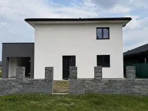 Prodej rodinného domu, Kounice, 233 m2