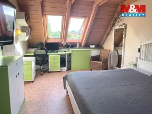 Prodej rodinného domu, Knovíz, 214 m2