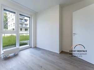 Pronájem bytu 2+kk, Praha - Vysočany, Pod Harfou, 42 m2