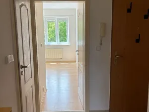 Pronájem bytu 2+kk, Praha - Suchdol, Brandejsovo náměstí, 59 m2