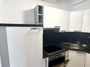 Pronájem bytu 2+kk, Praha - Střešovice, Za Hládkovem, 40 m2