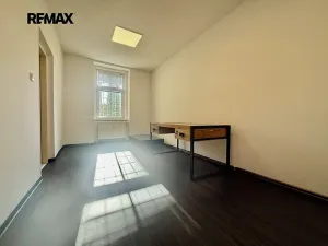 Pronájem kanceláře, Plzeň, Radobyčická, 73 m2